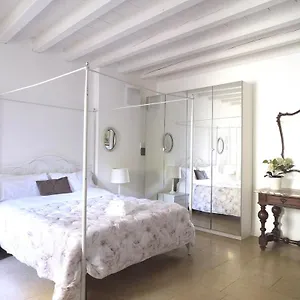 Academia Apartahotel Bérgamo