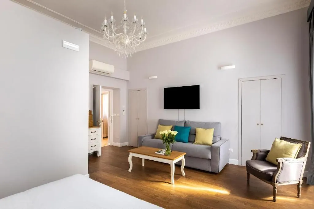Spagna Art & Suites - Ca Domus Collection Roma 2*,  Italia