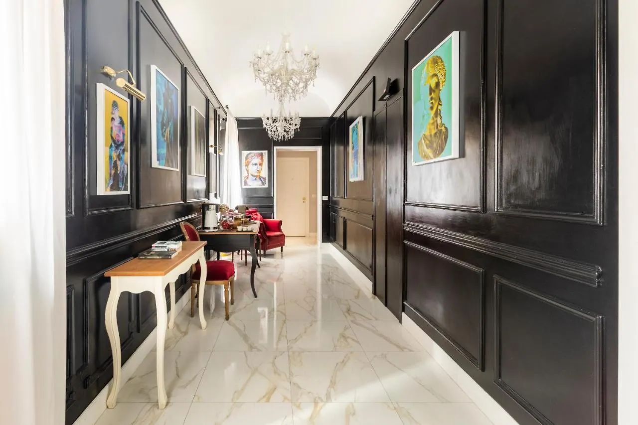 רומא Spagna Art & Suites - Ca Domus Collection בית הארחה